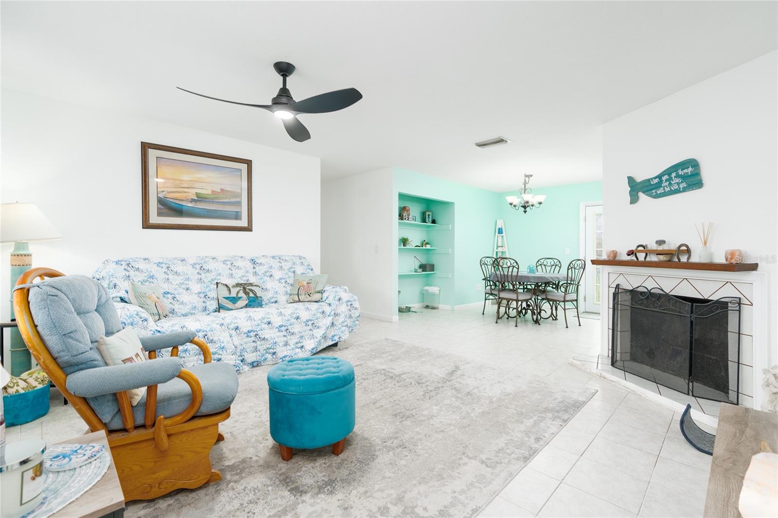 Image 3 of 23 For 2325 Willow Oak Drive
