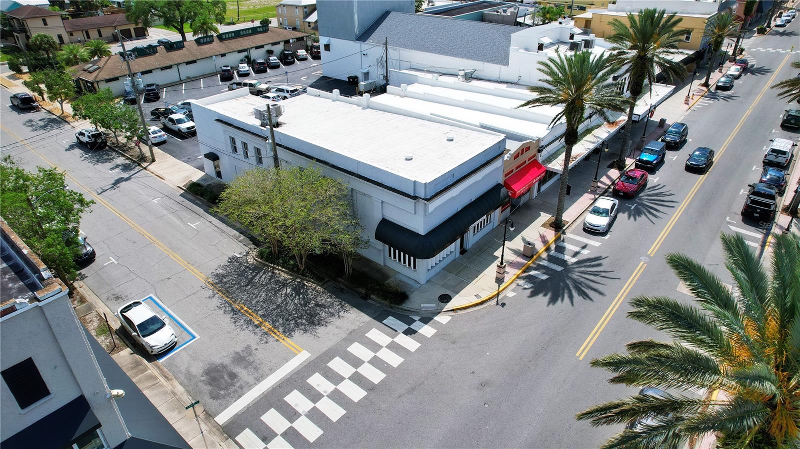 Listing photo id 9 for 400 Canal Street