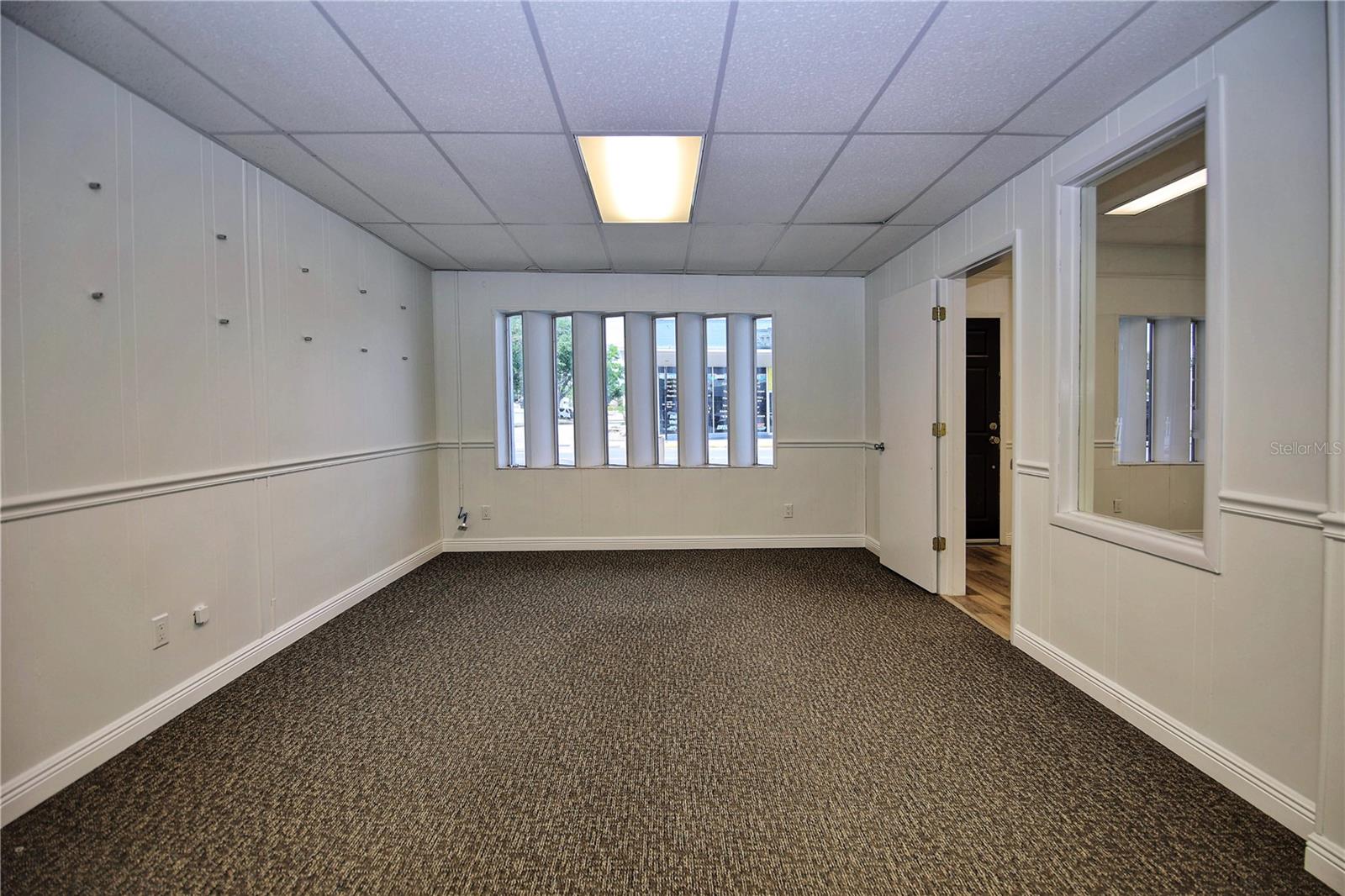 Listing photo id 19 for 400 Canal Street