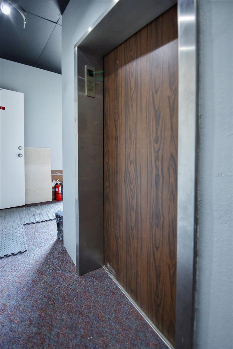 Listing photo id 23 for 400 Canal Street