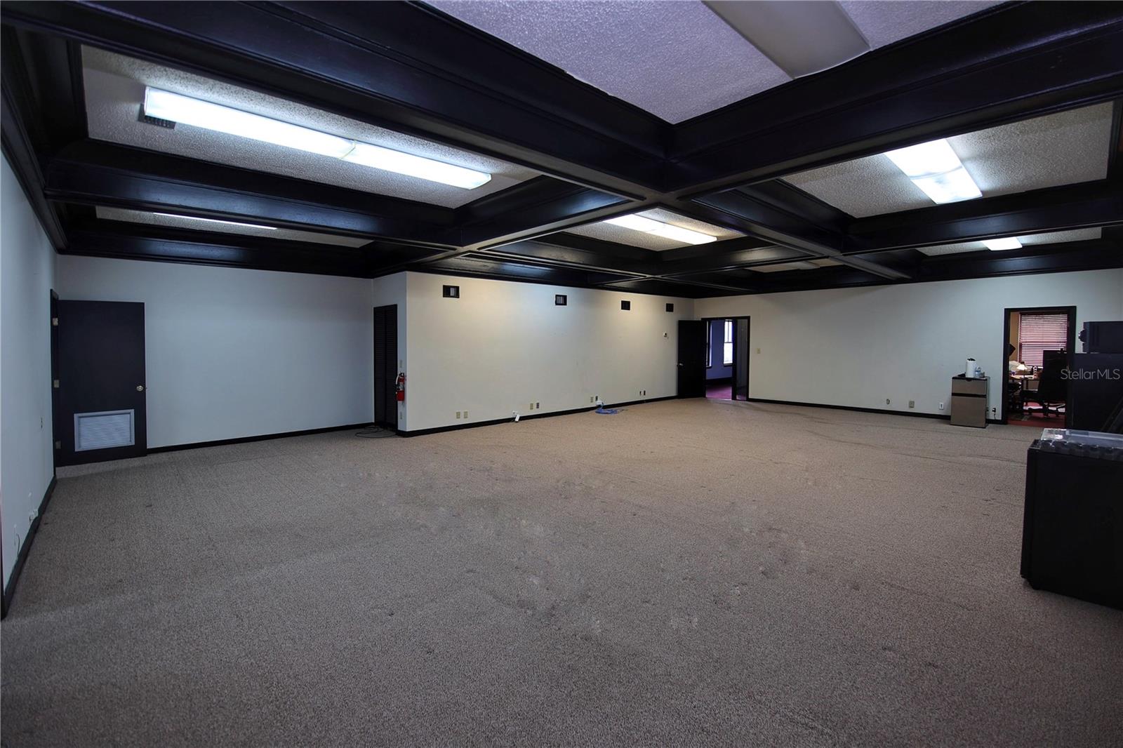 Listing photo id 25 for 400 Canal Street