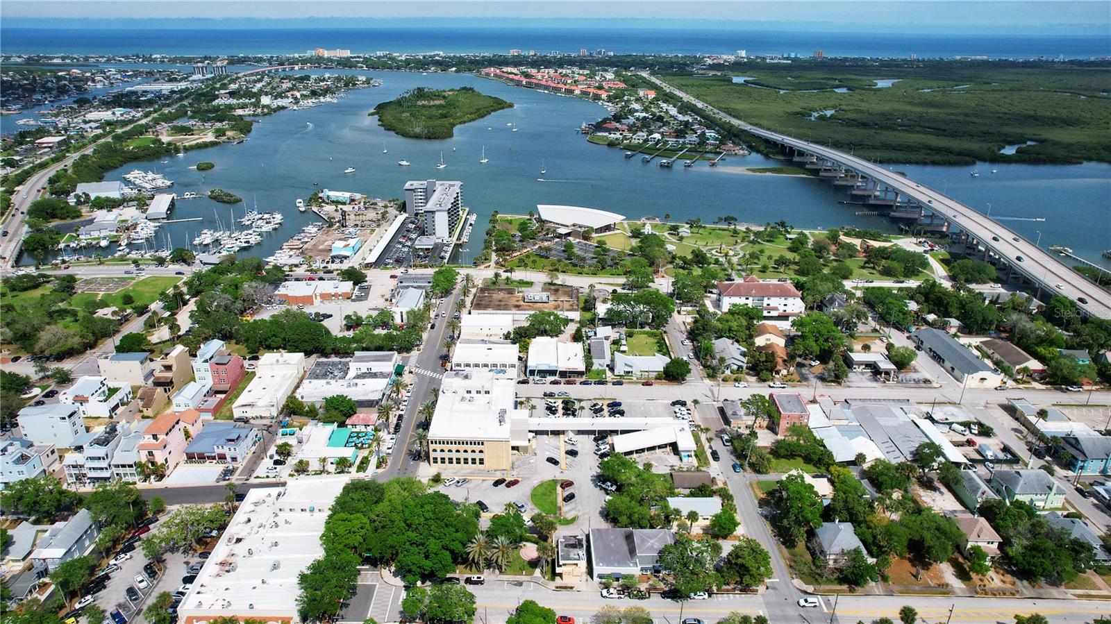 Listing photo id 29 for 400 Canal Street