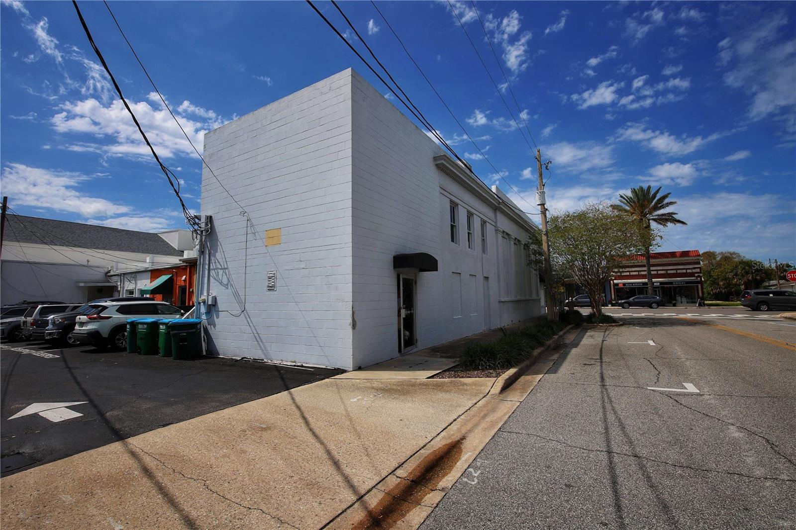 Listing photo id 4 for 400 Canal Street