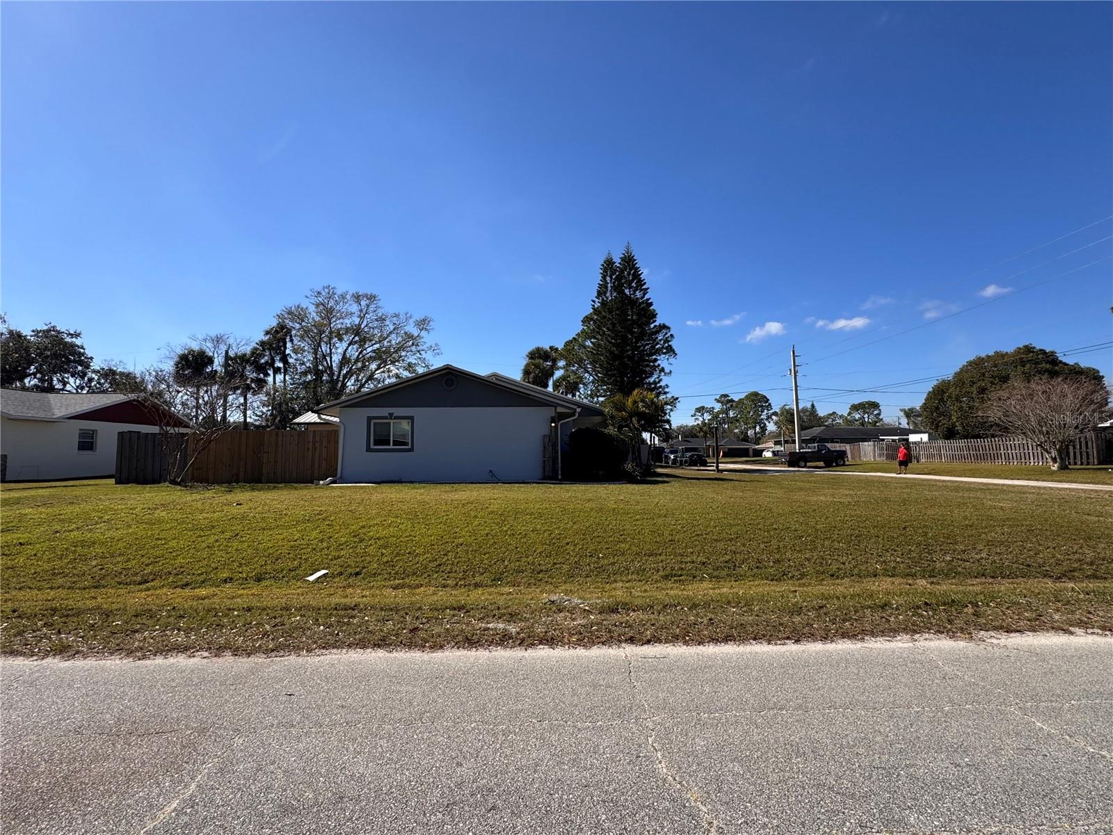 Image 16 of 16 For 2404 Victory Palm Drive