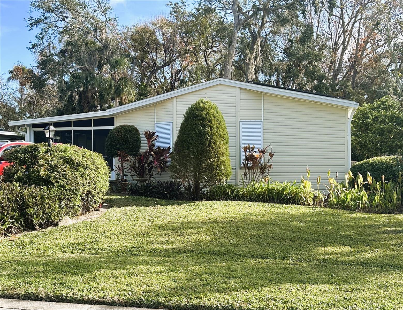 Details for 451 Sioux Boulevard, OAK HILL, FL 32759