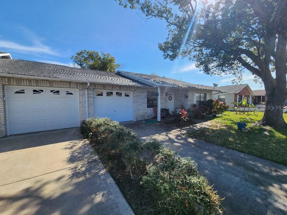 Image 3 of 25 For 309 & 311 Sea Hawk Court
