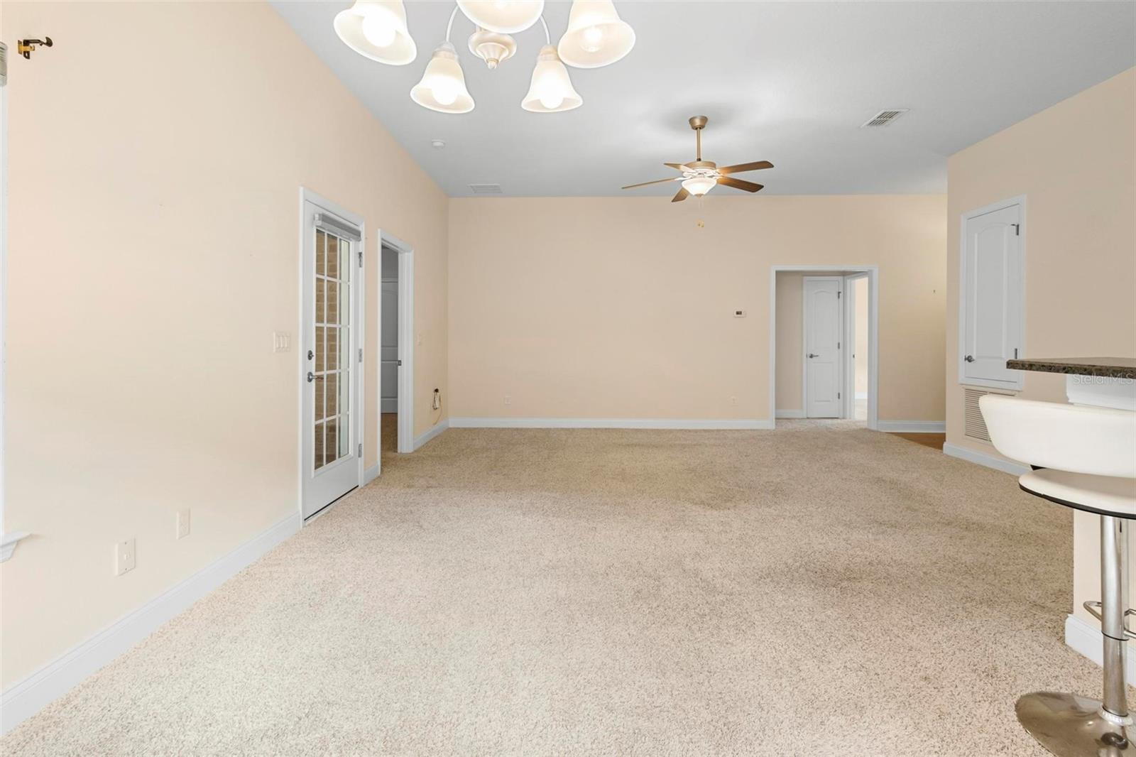 Image 11 of 43 For 634 Coral Trace Boulevard