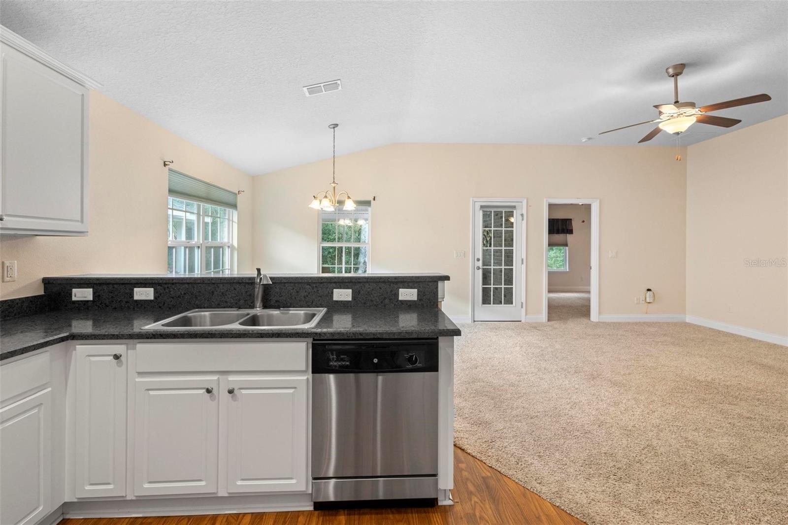 Image 22 of 43 For 634 Coral Trace Boulevard