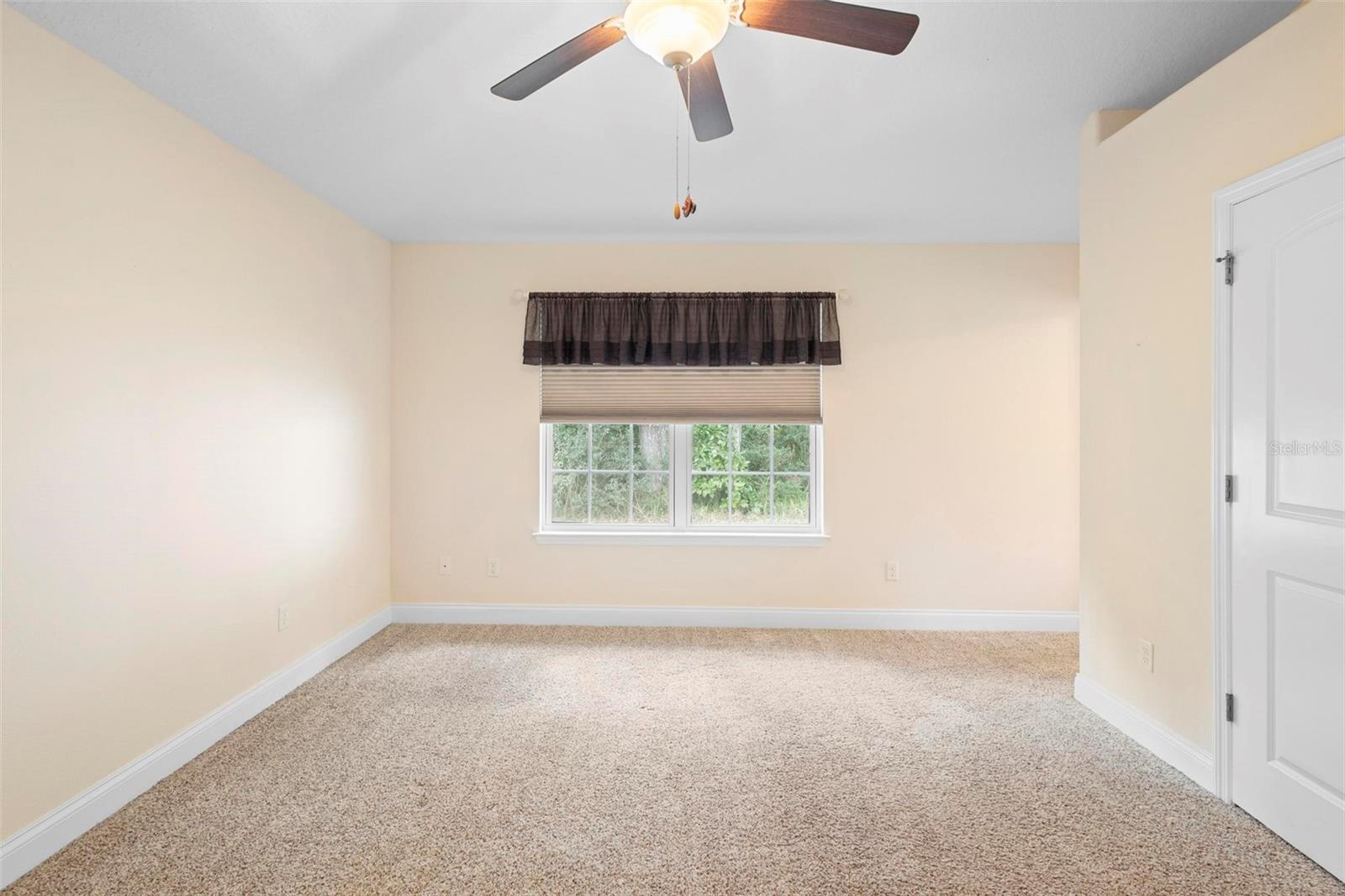 Image 26 of 43 For 634 Coral Trace Boulevard