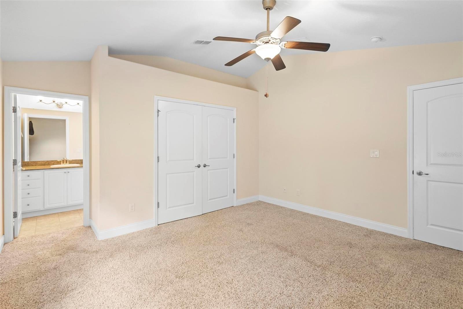 Image 27 of 43 For 634 Coral Trace Boulevard