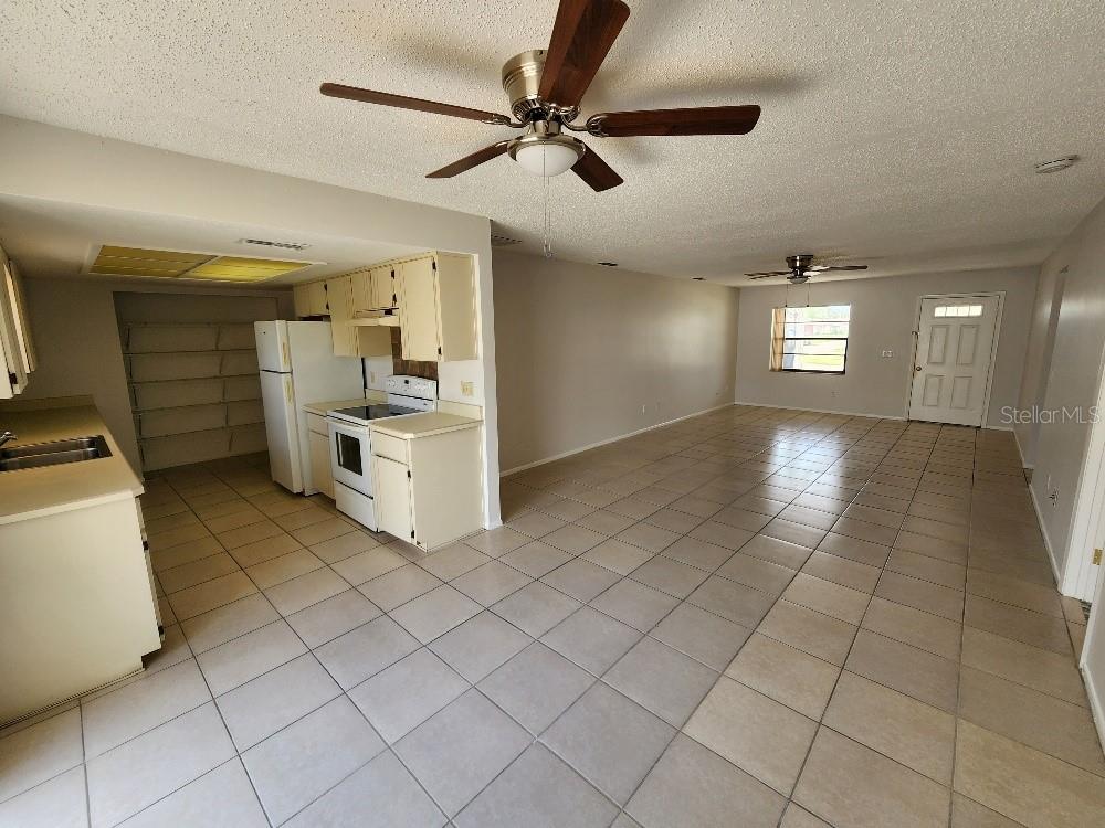 Image 3 of 14 For 311 Sea Hawk Court