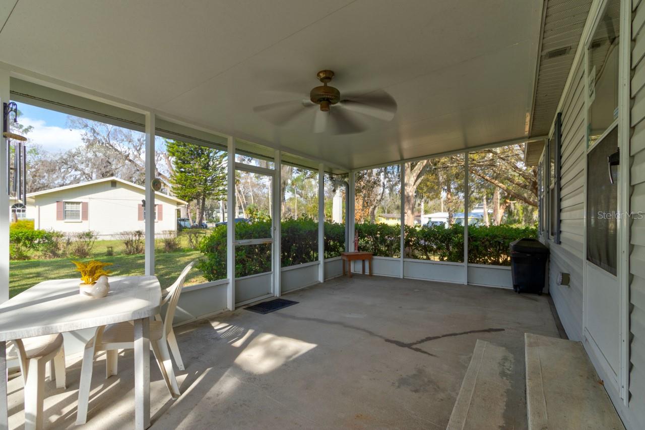 Image 16 of 22 For 526 Powers Avenue