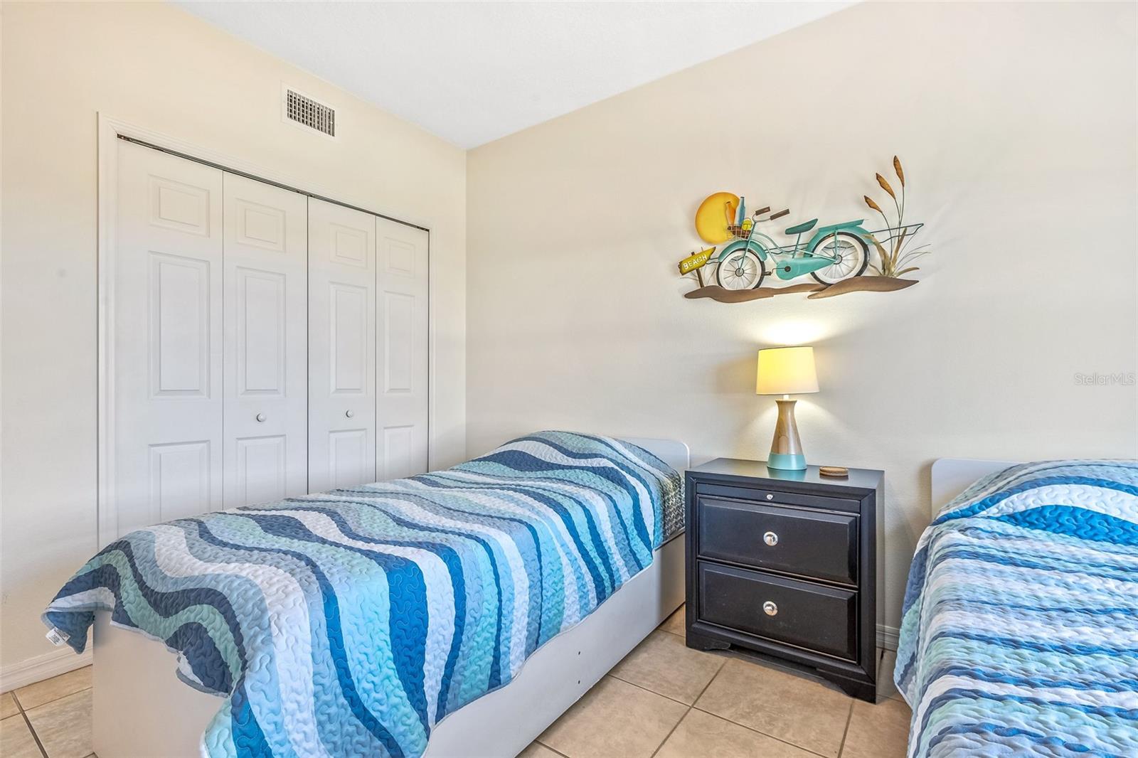 Image 16 of 46 For 5300 Atlantic Avenue 3-301