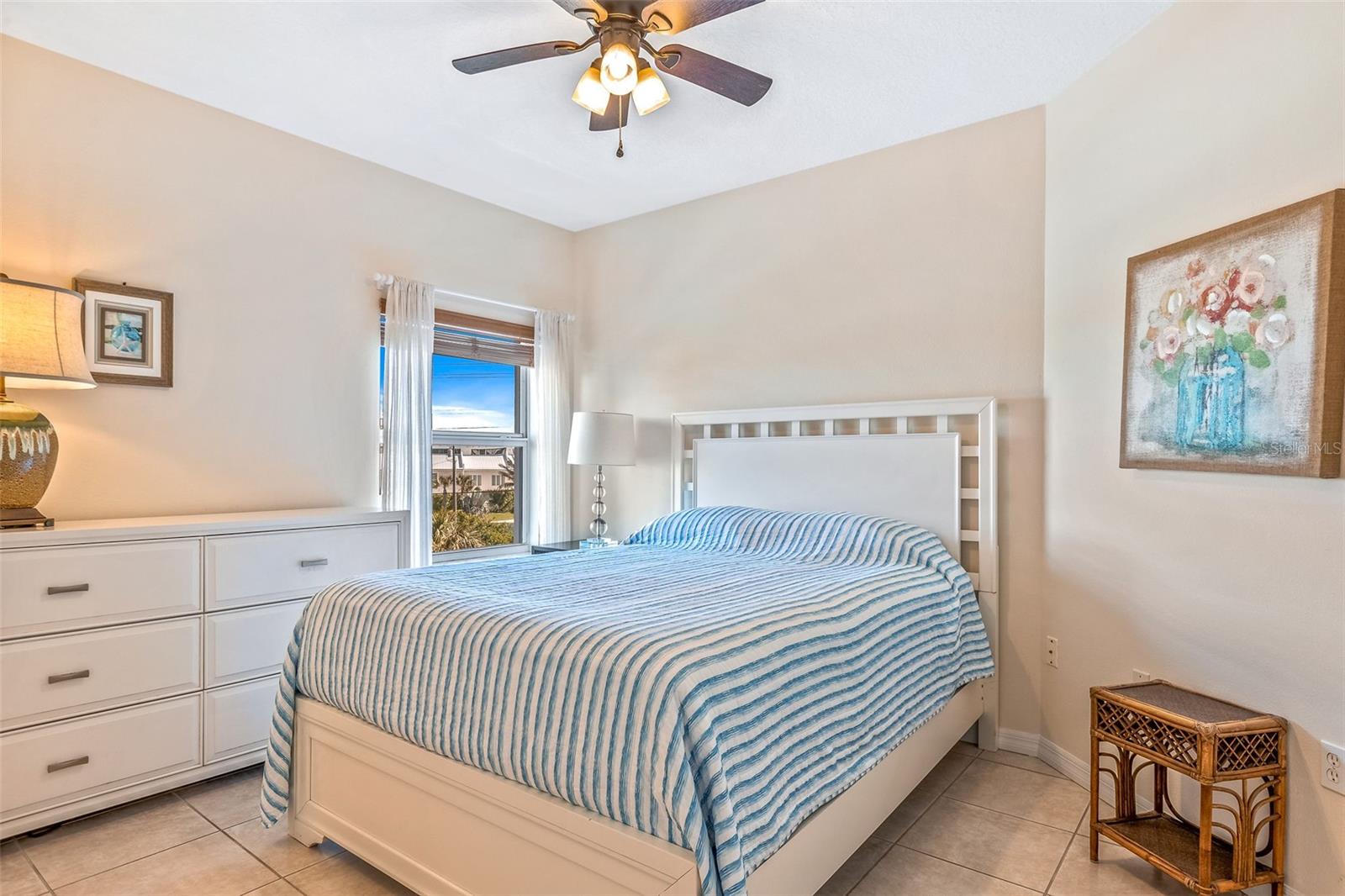 Image 17 of 46 For 5300 Atlantic Avenue 3-301