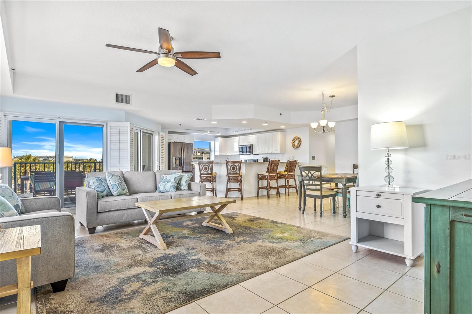 Image 3 of 46 For 5300 Atlantic Avenue 3-301