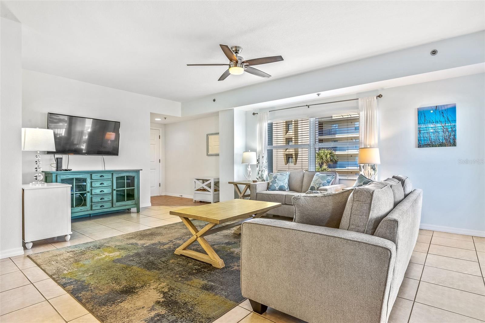 Image 4 of 46 For 5300 Atlantic Avenue 3-301
