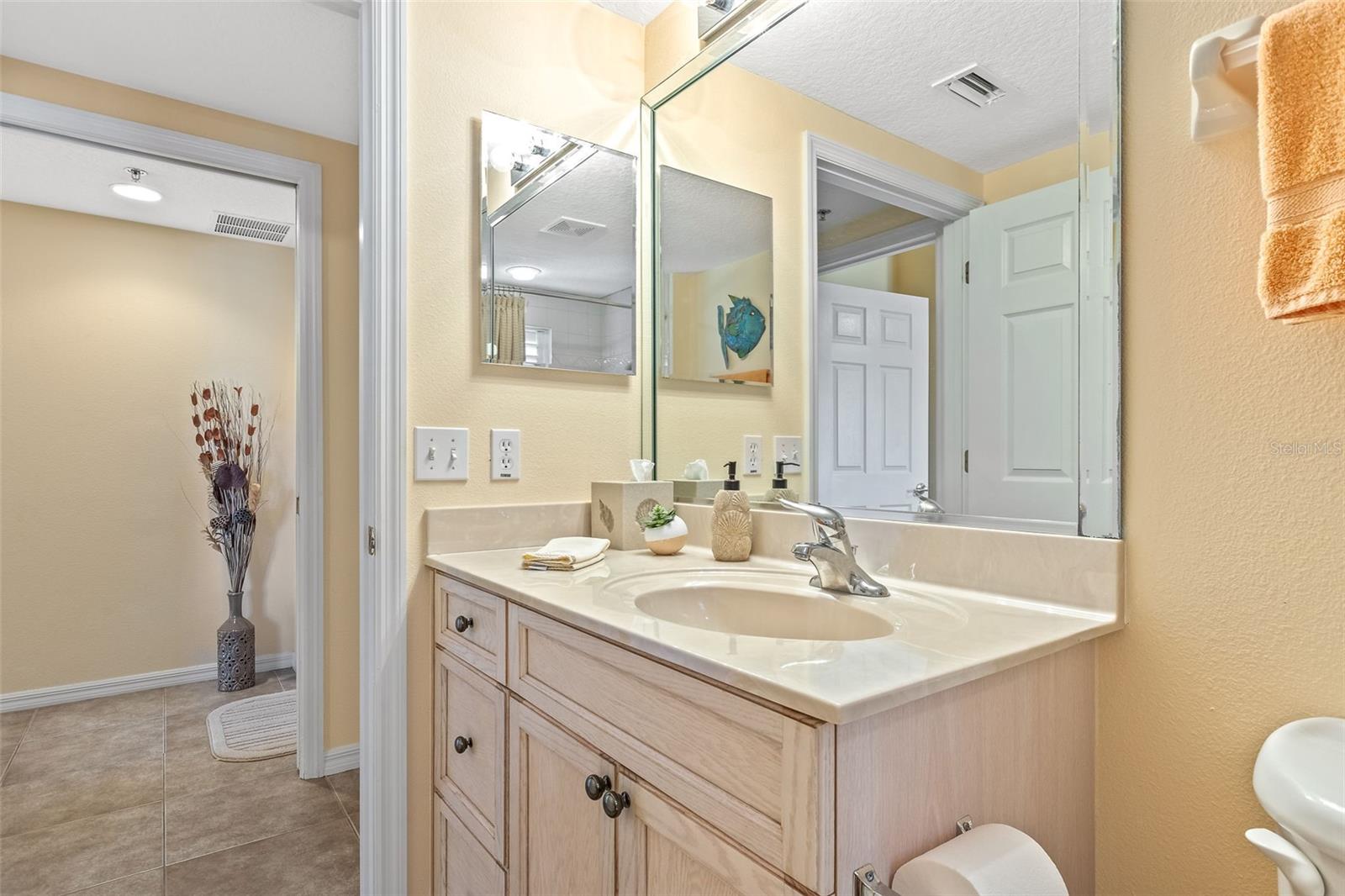 Image 22 of 46 For 5300 Atlantic Avenue 7-307
