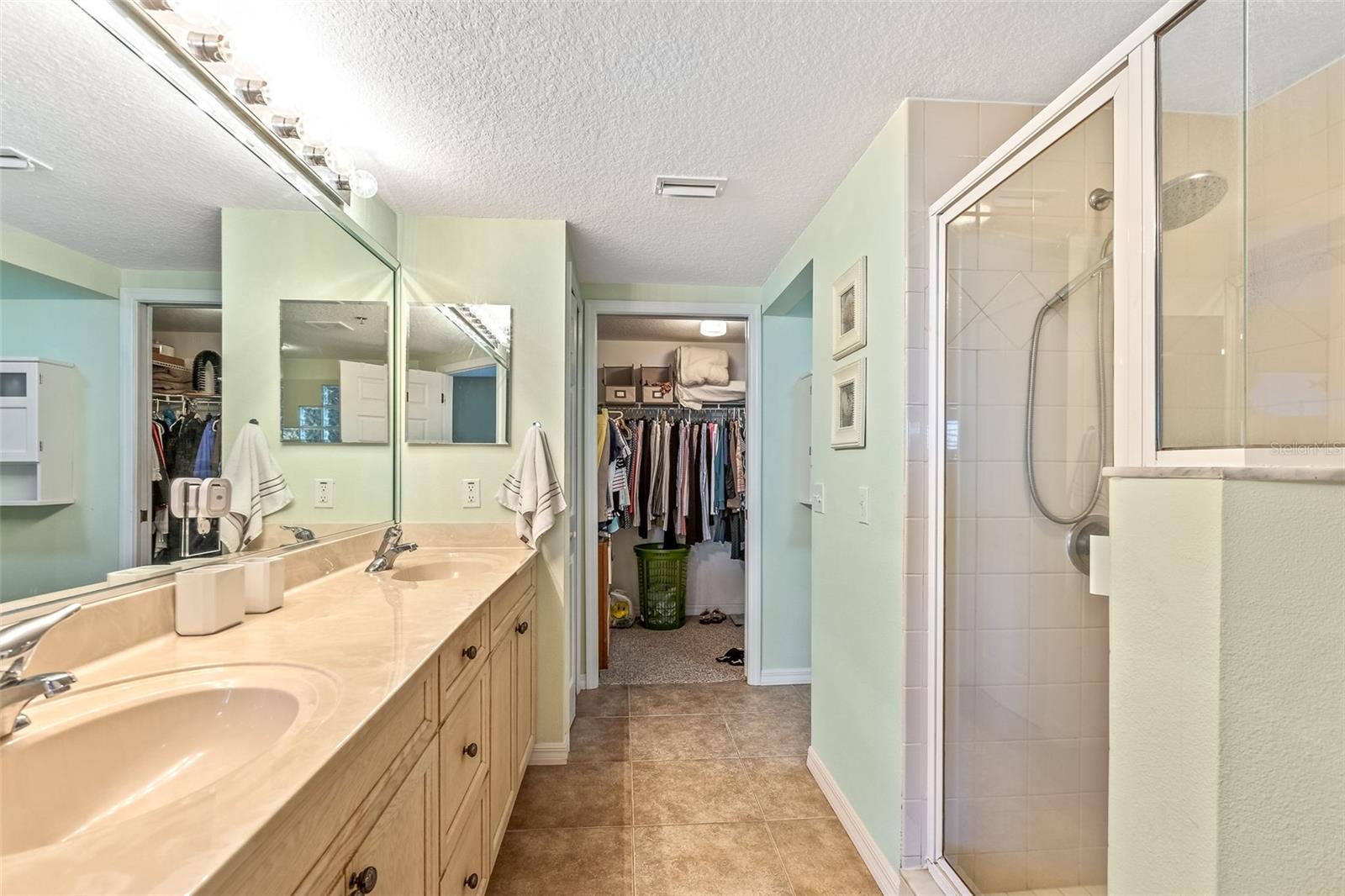 Image 27 of 46 For 5300 Atlantic Avenue 7-307