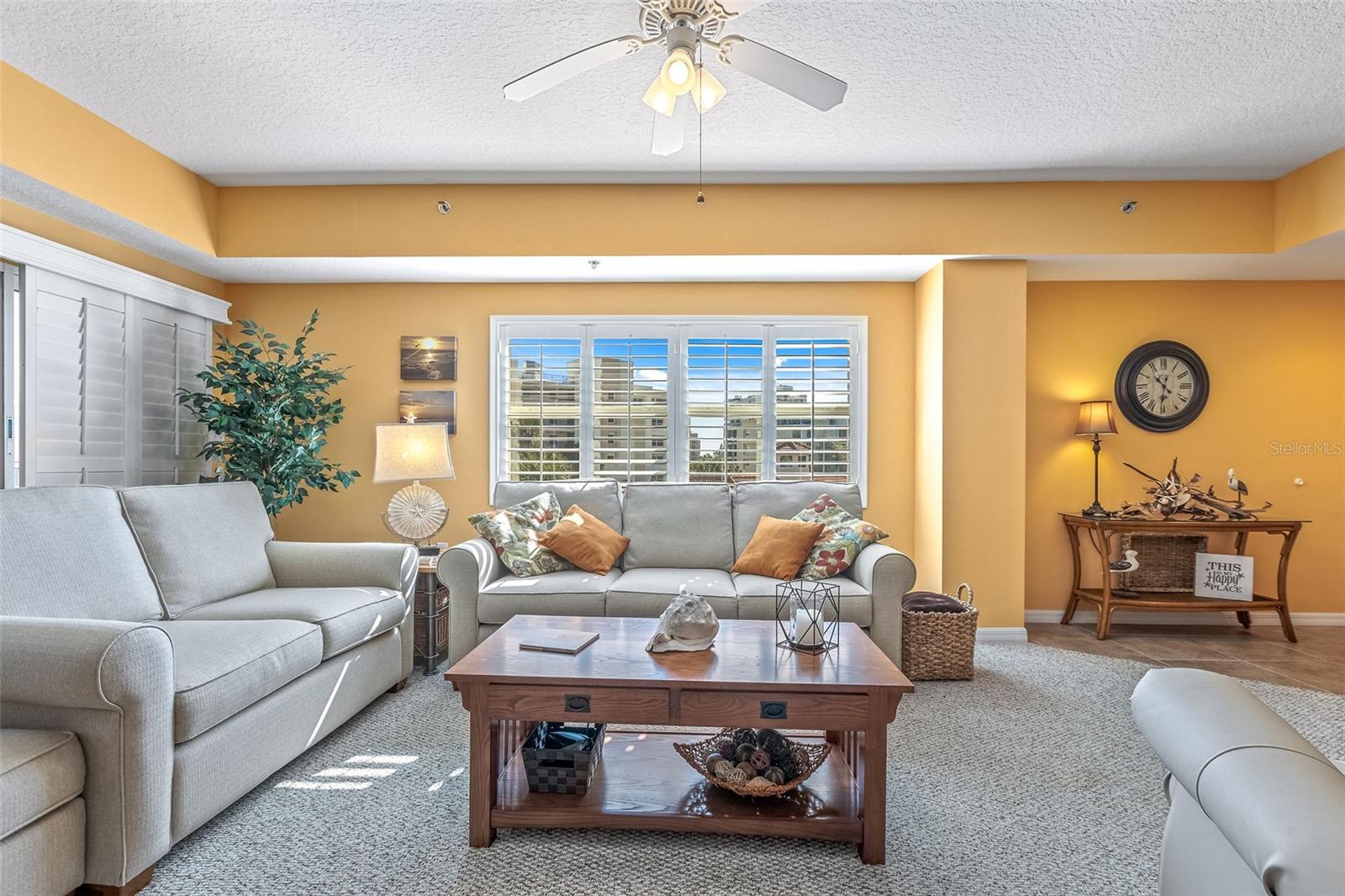 Image 4 of 46 For 5300 Atlantic Avenue 7-307