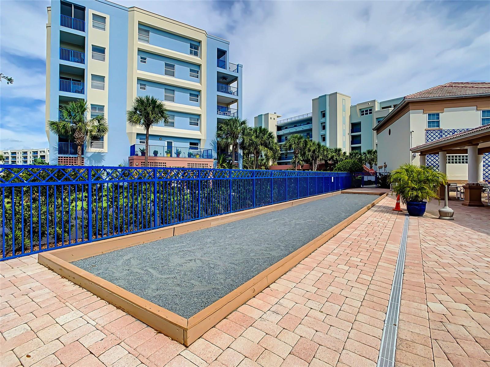 Image 42 of 46 For 5300 Atlantic Avenue 7-307
