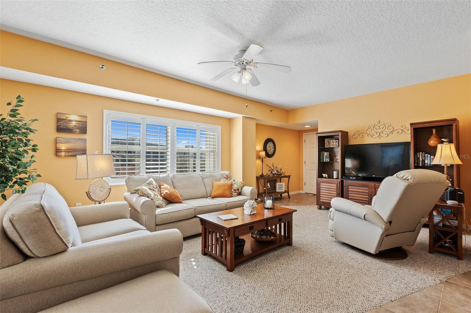 Image 5 of 46 For 5300 Atlantic Avenue 7-307
