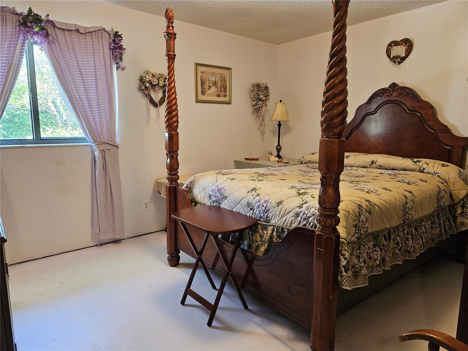 Image 13 of 39 For 2321 Tamarind Drive