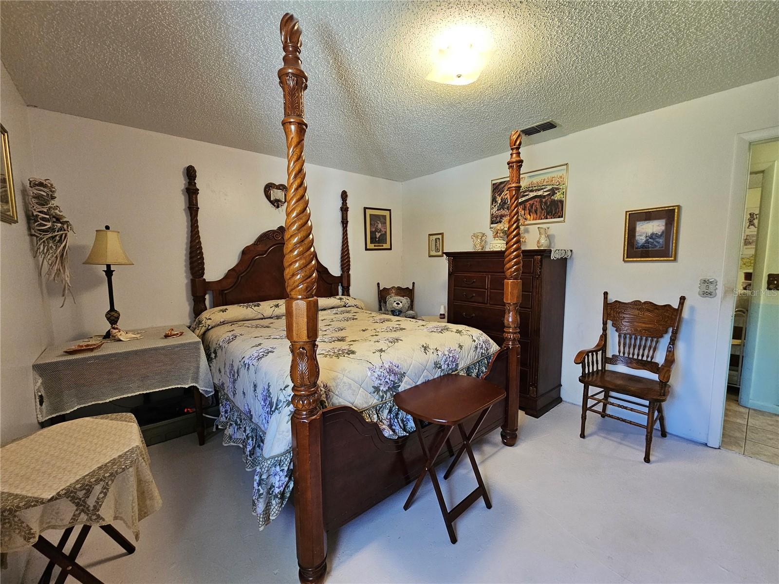 Image 14 of 39 For 2321 Tamarind Drive