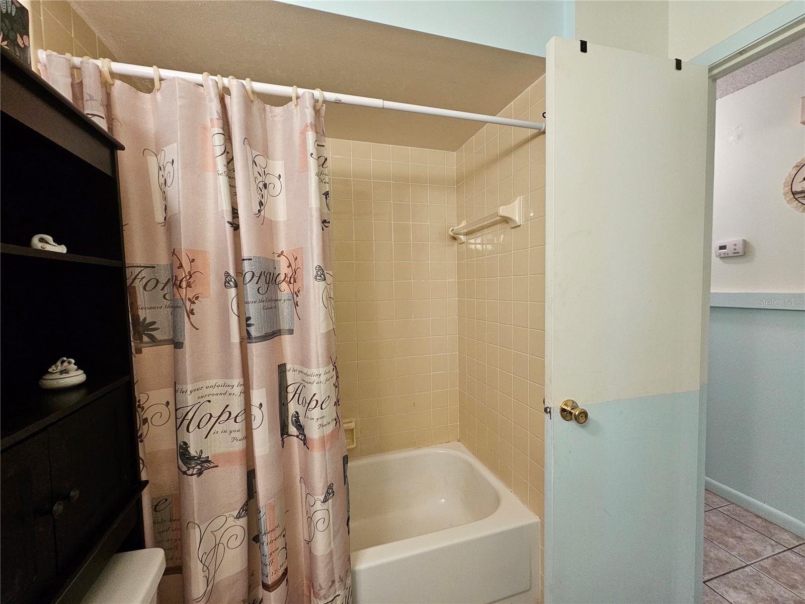 Image 18 of 39 For 2321 Tamarind Drive