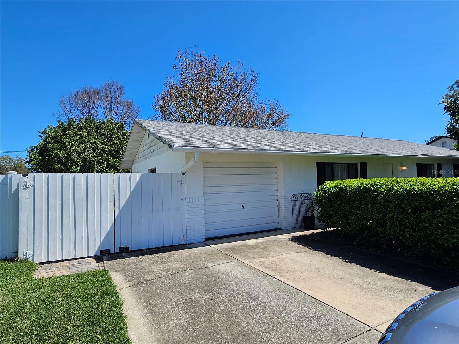 Image 39 of 39 For 2321 Tamarind Drive