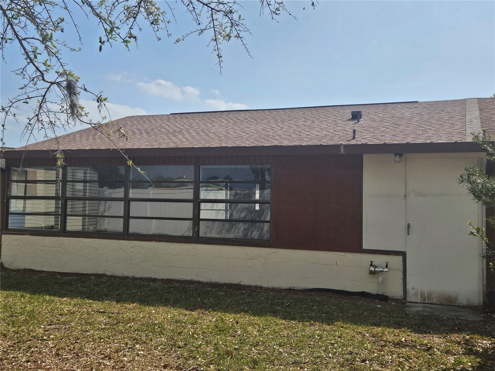 Image 32 of 37 For 801 Egret Court