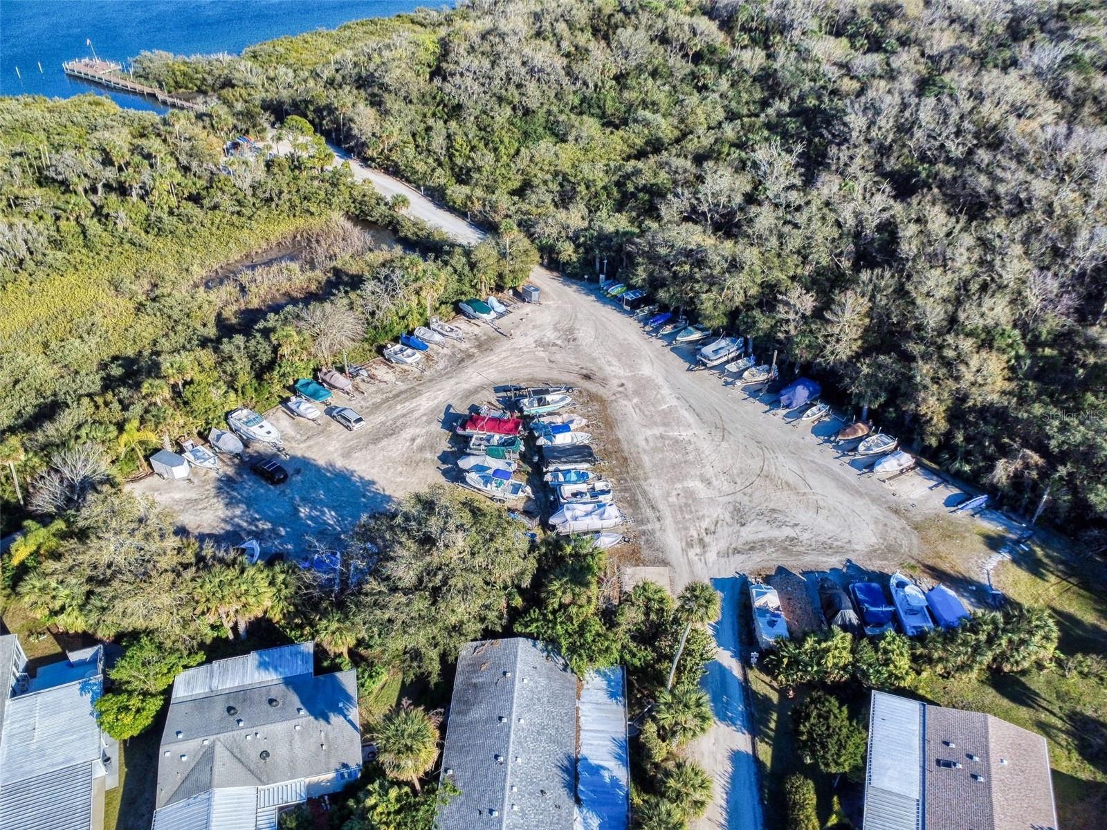 Image 38 of 47 For 705 Starboard Avenue