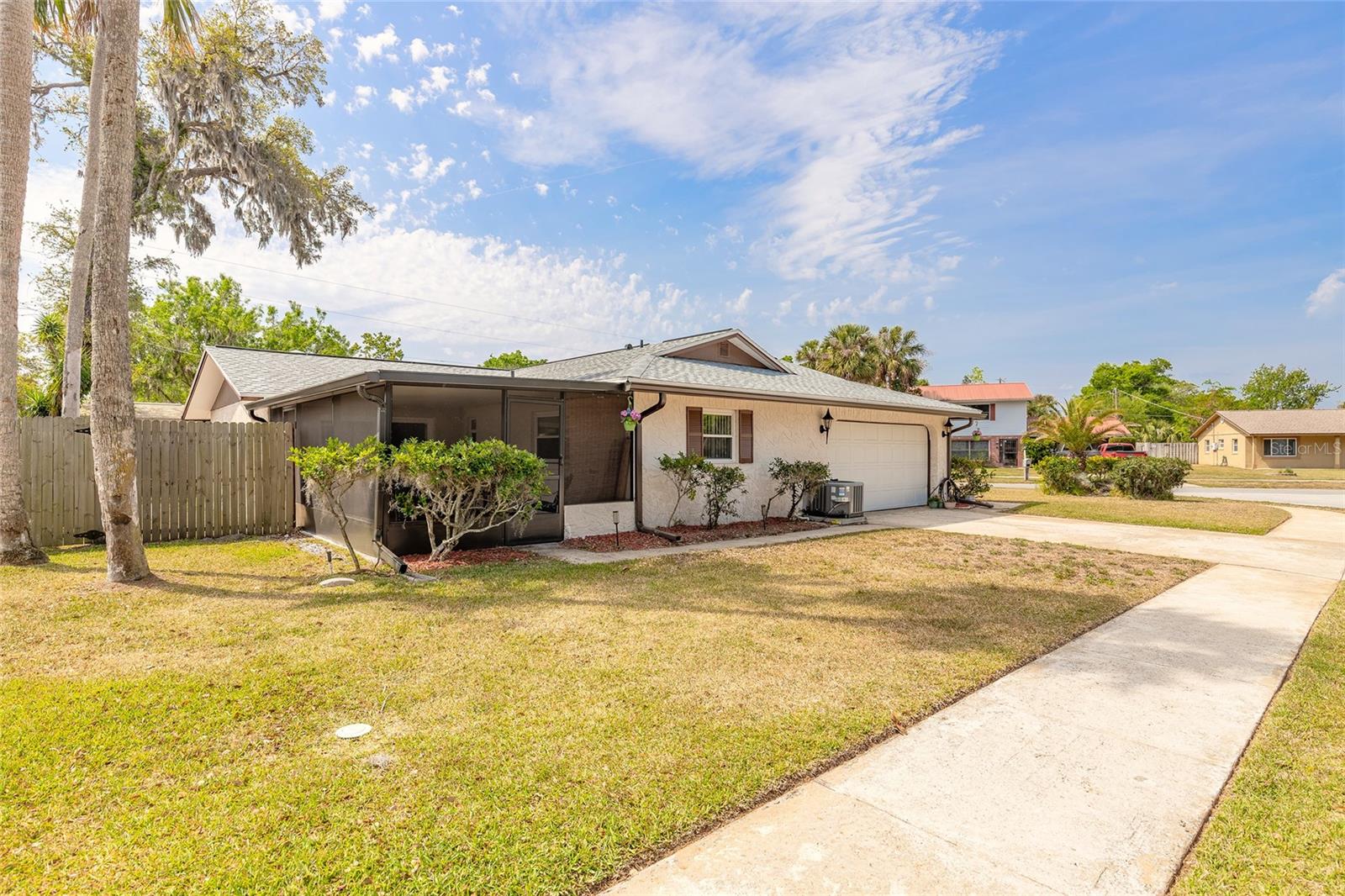 Image 6 of 45 For 222 Brittany Avenue