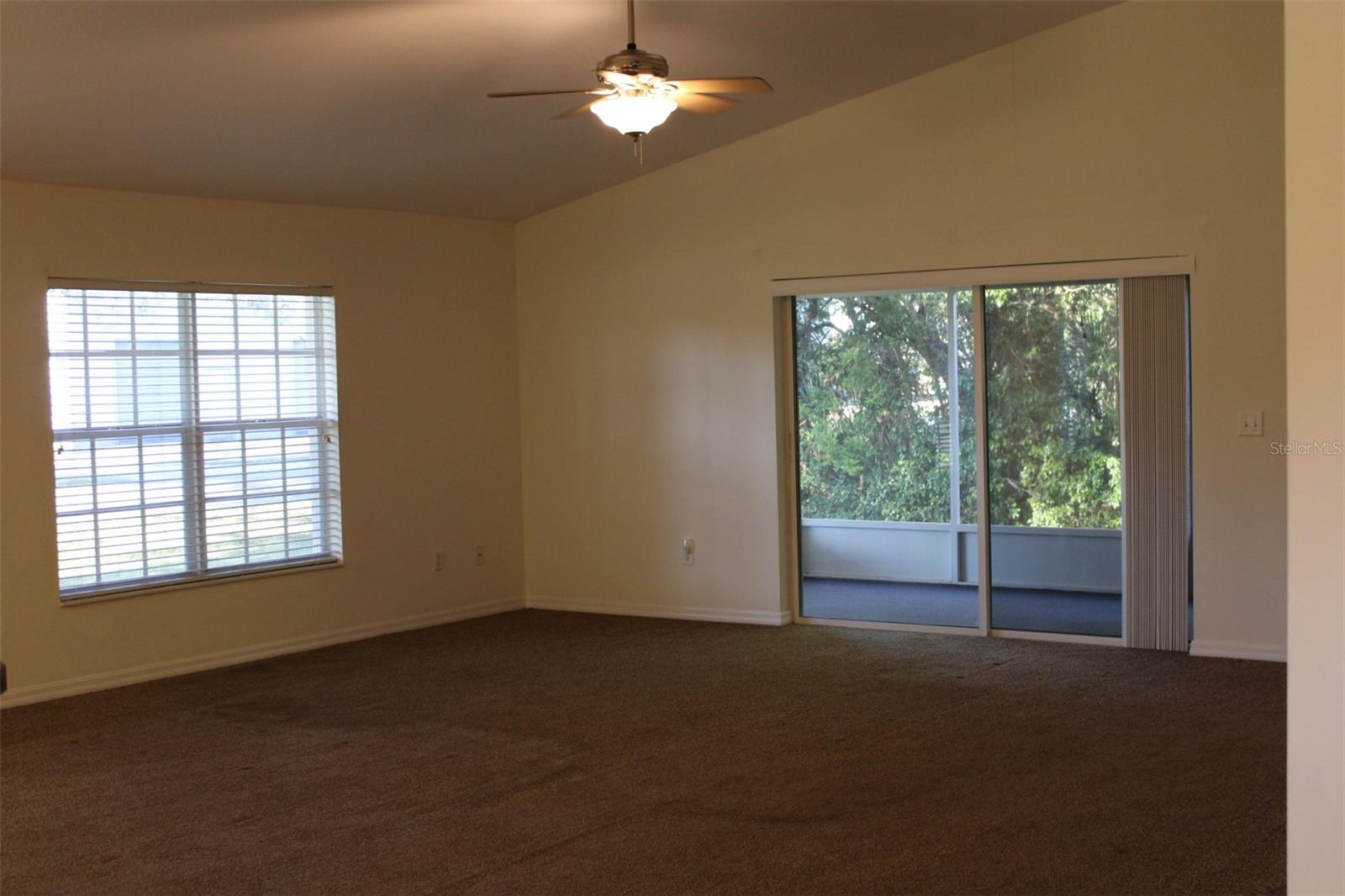 Image 4 of 32 For 2605 India Palm Drive
