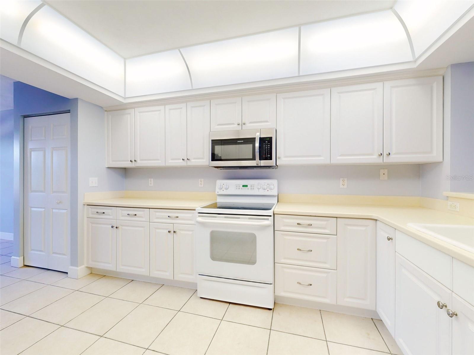 Image 11 of 98 For 430 Bouchelle Drive 202