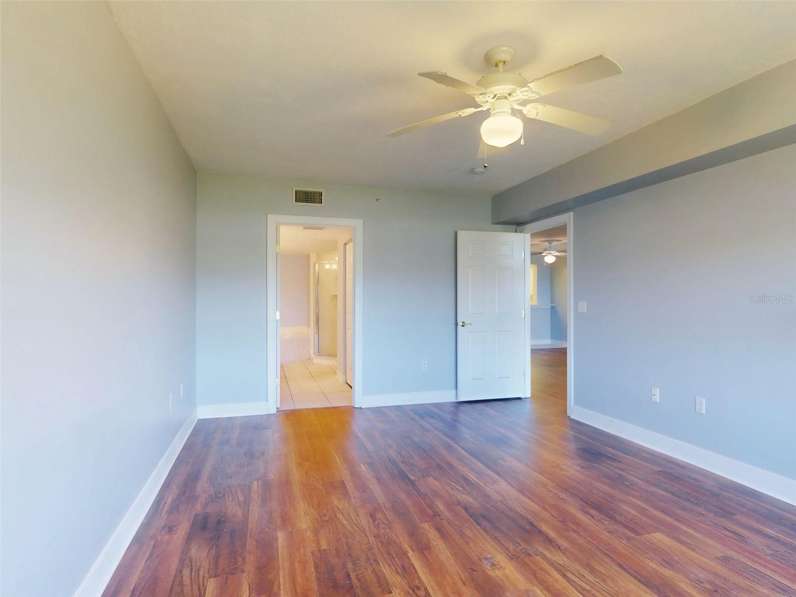 Image 37 of 98 For 430 Bouchelle Drive 202