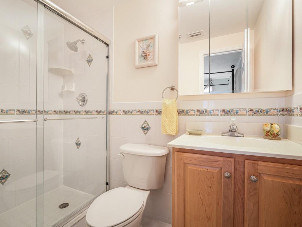 Image 24 of 39 For 3704 Schoolway Avenue