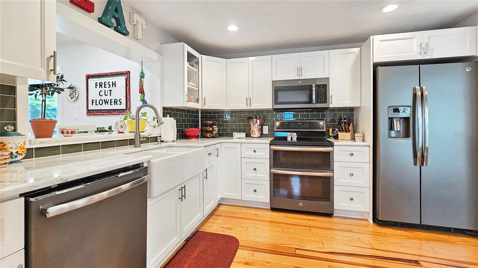 Image 10 of 55 For 606 Pine Street