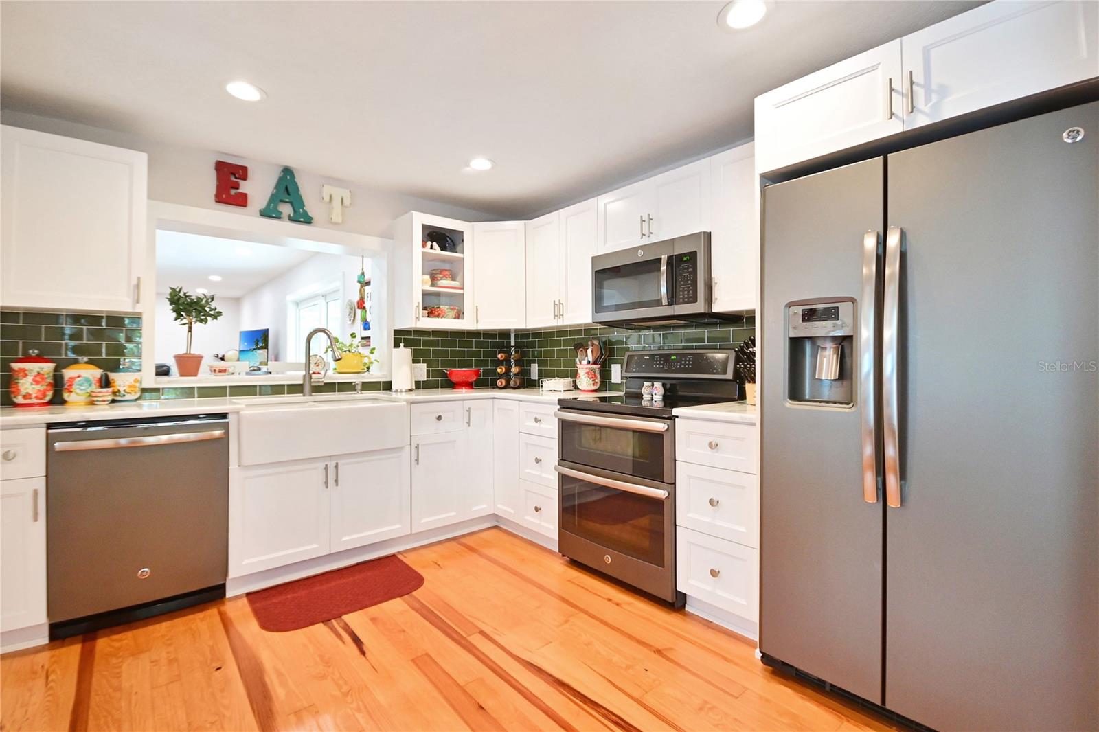 Image 11 of 55 For 606 Pine Street