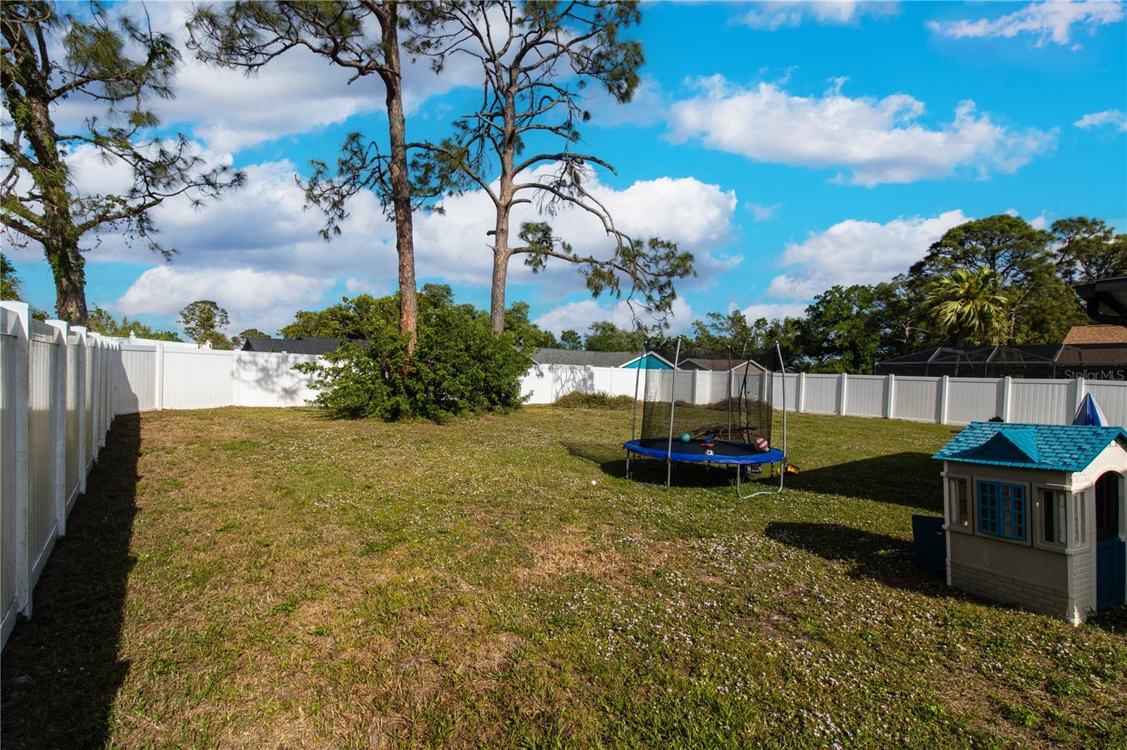 Image 4 of 24 For 7585 Kavanda Street