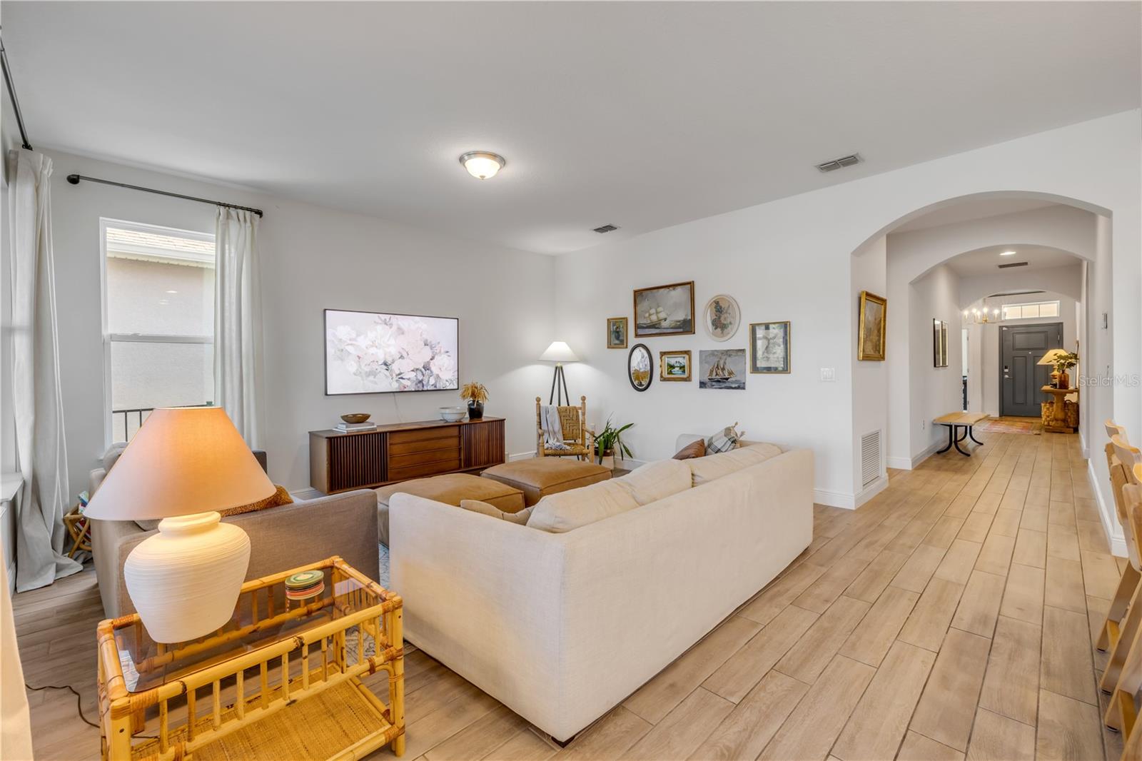Image 14 of 50 For 220 Venetian Palms Boulevard
