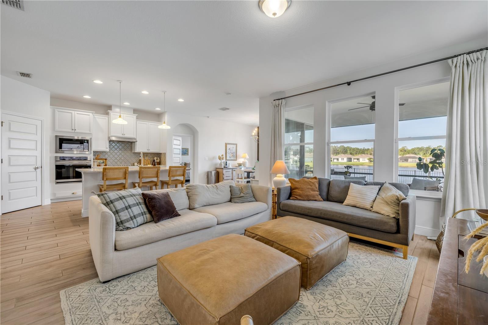 Image 17 of 50 For 220 Venetian Palms Boulevard