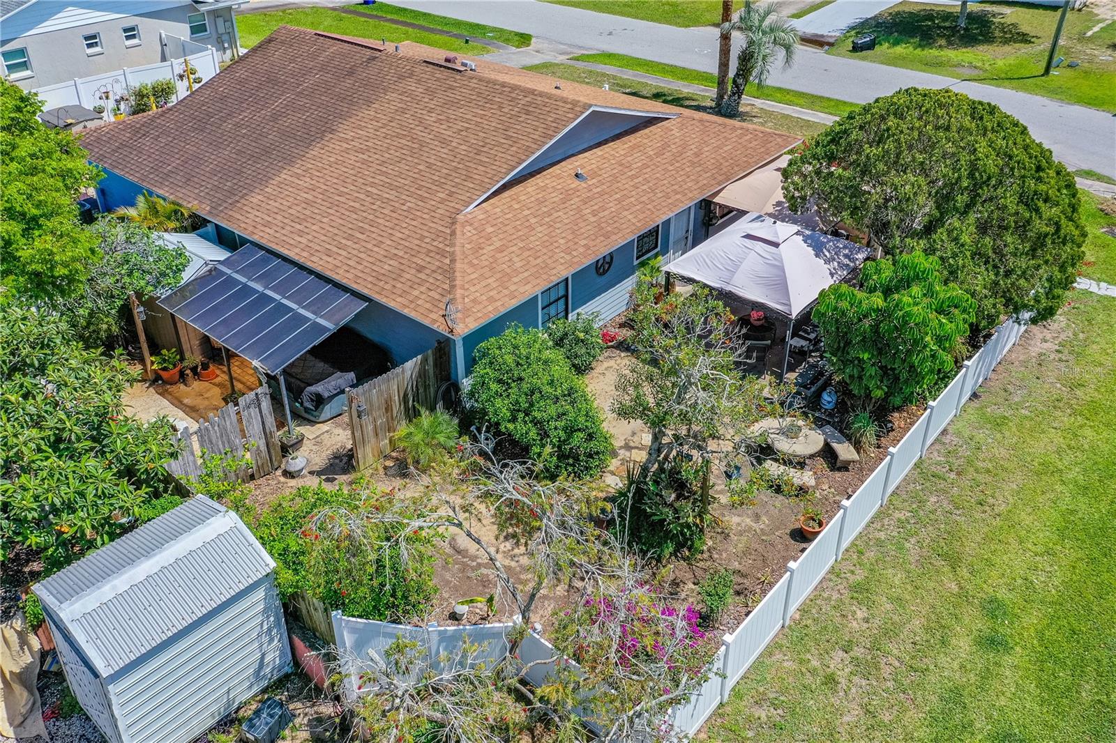 Image 4 of 33 For 411 Sea Gull Court