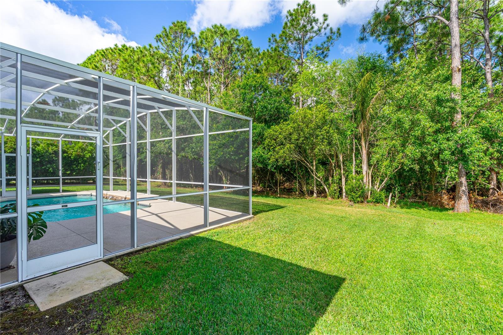 Image 31 of 46 For 6436 Longlake Drive