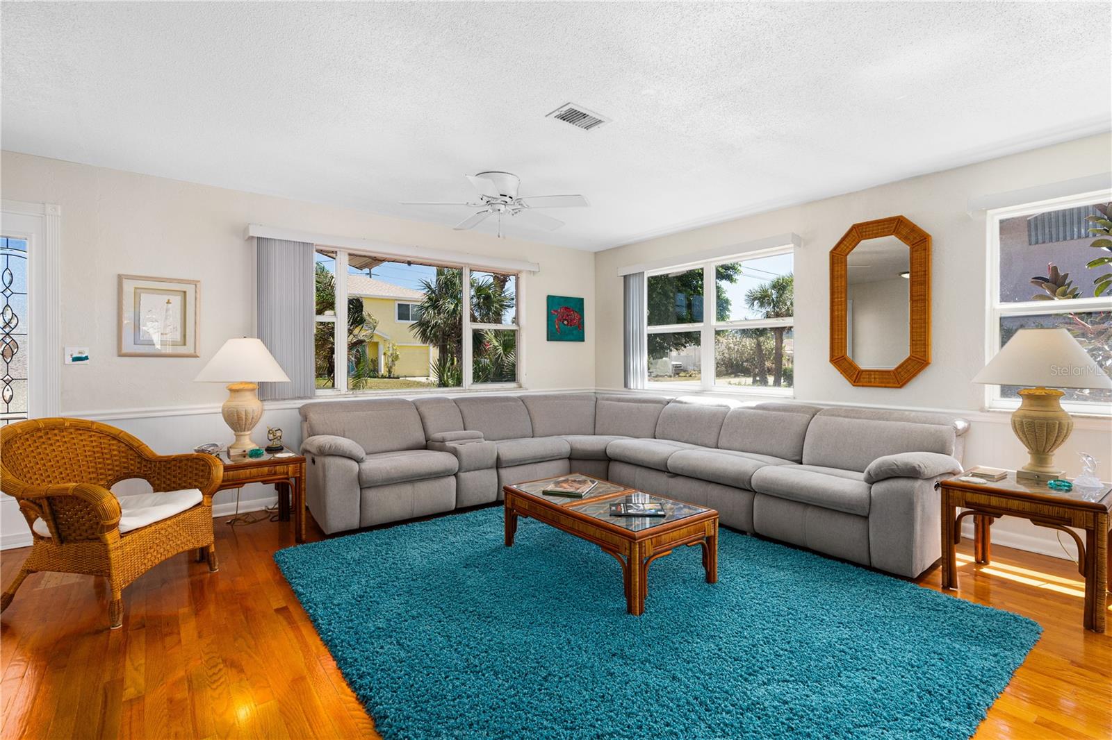Image 4 of 44 For 4262 Cardinal Boulevard