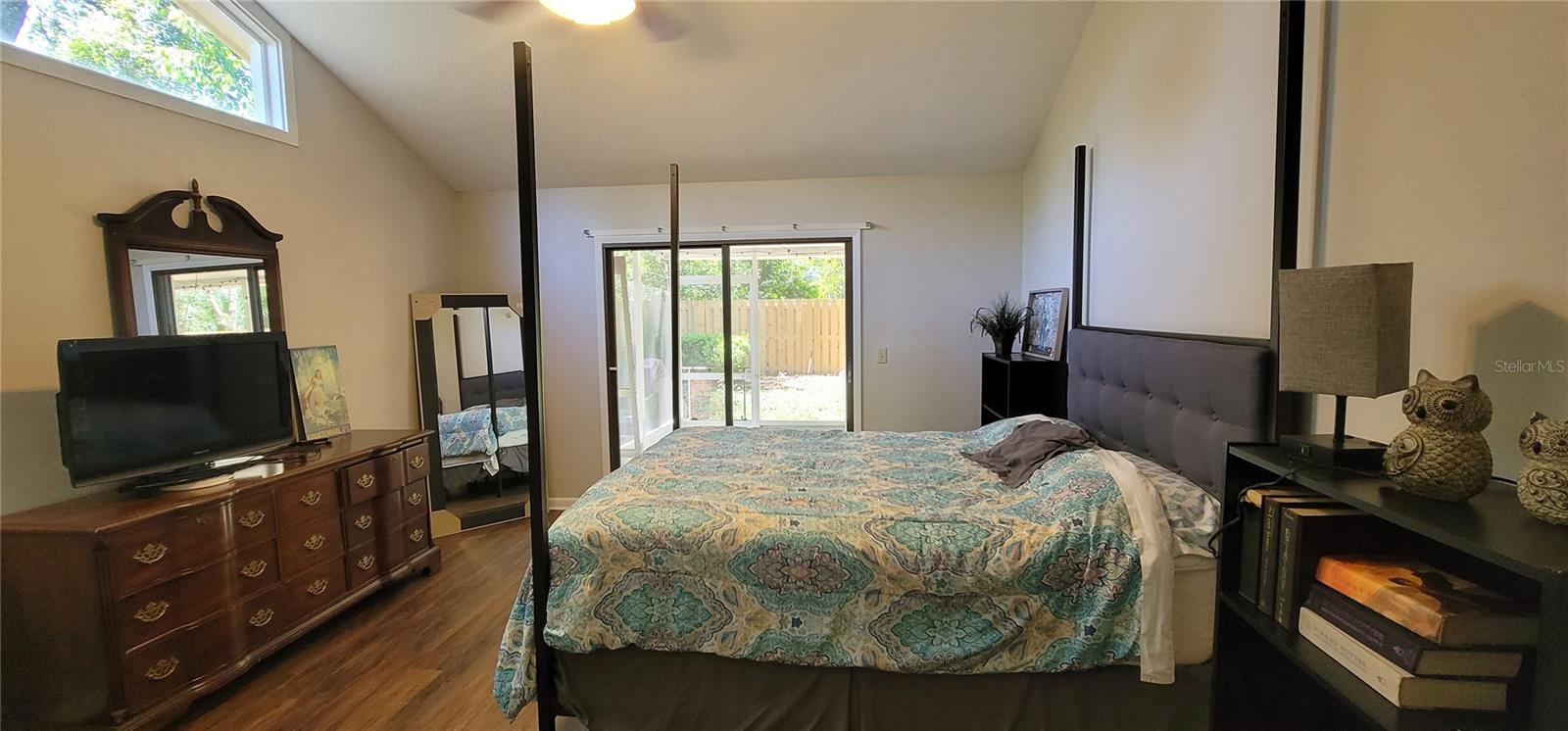 Image 5 of 6 For 171 Fox Glen Court
