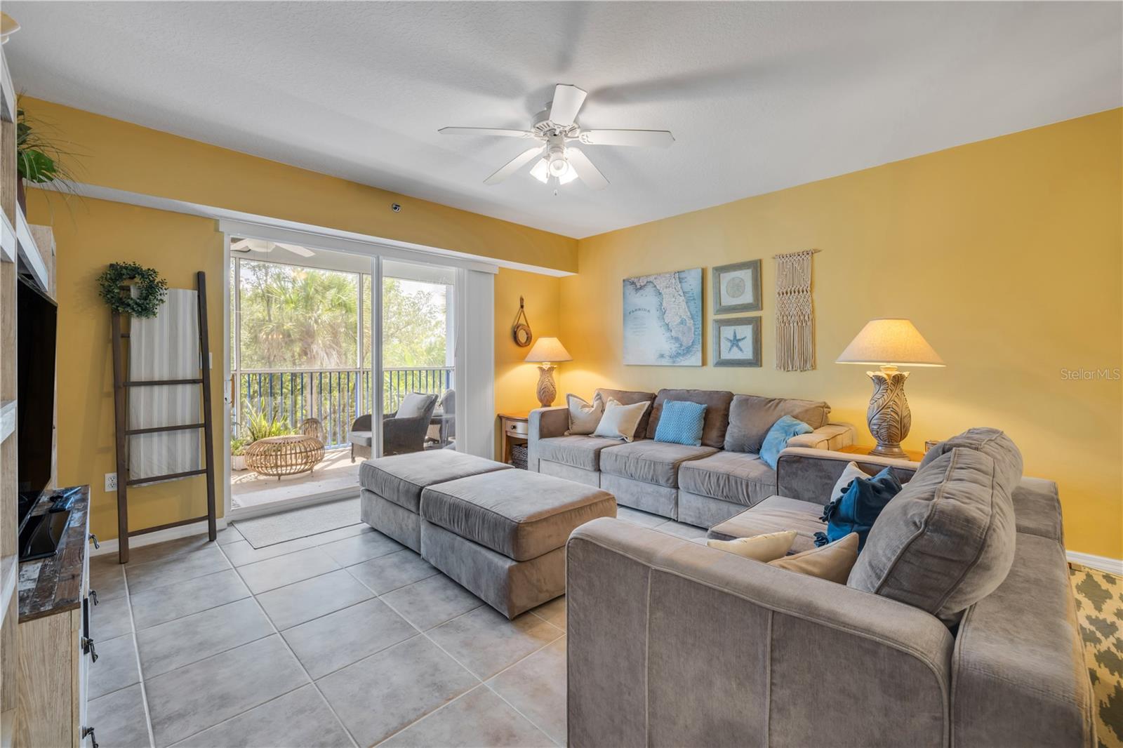 Image 14 of 74 For 5300 Atlantic Avenue 16-205