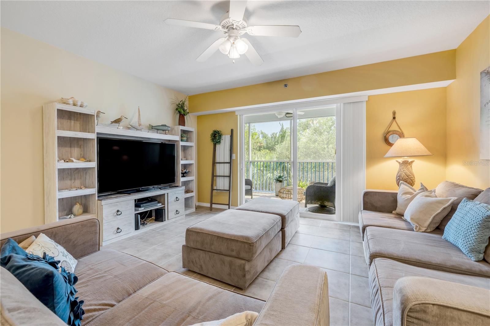 Image 15 of 74 For 5300 Atlantic Avenue 16-205