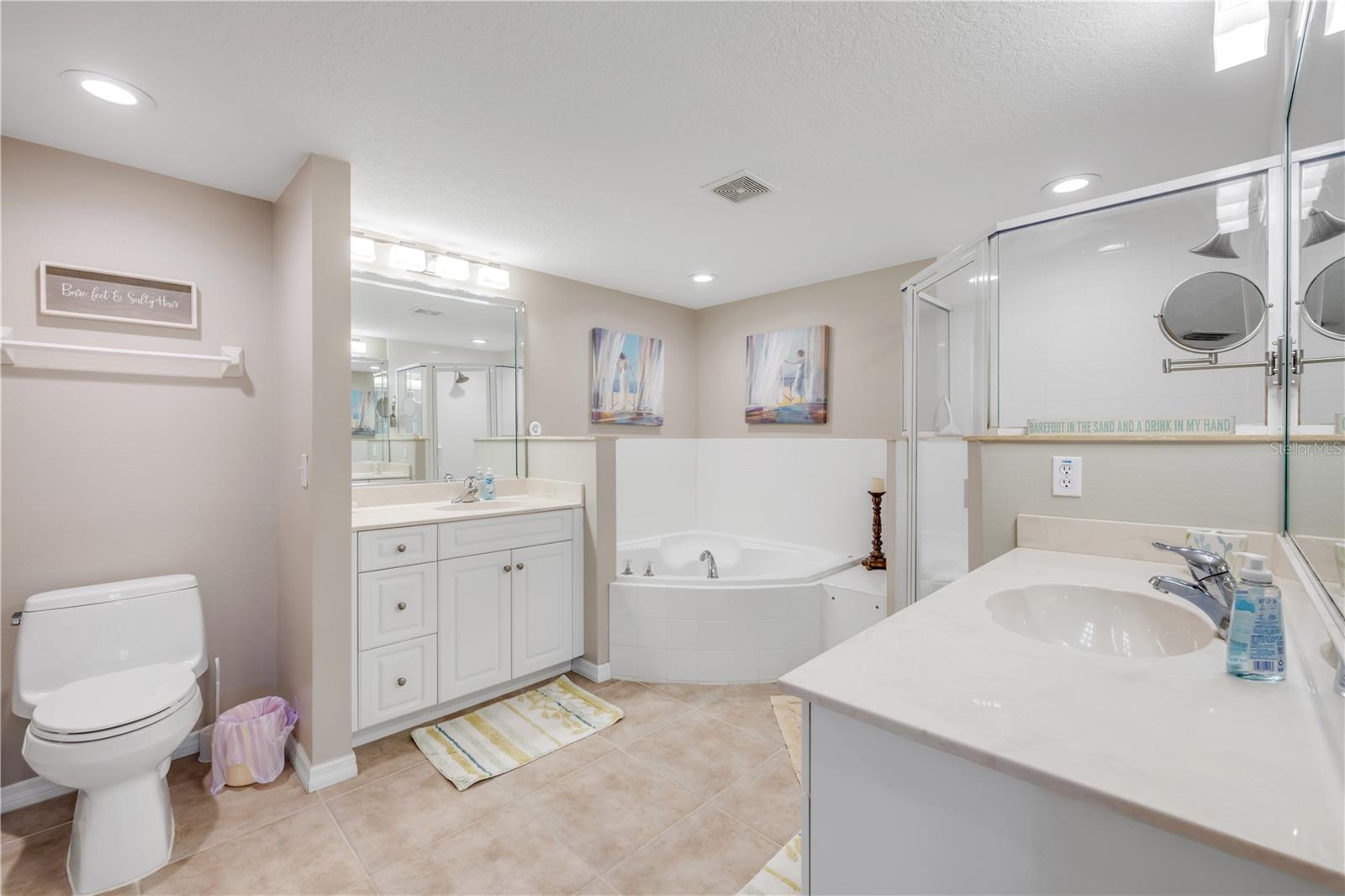 Image 31 of 74 For 5300 Atlantic Avenue 16-205