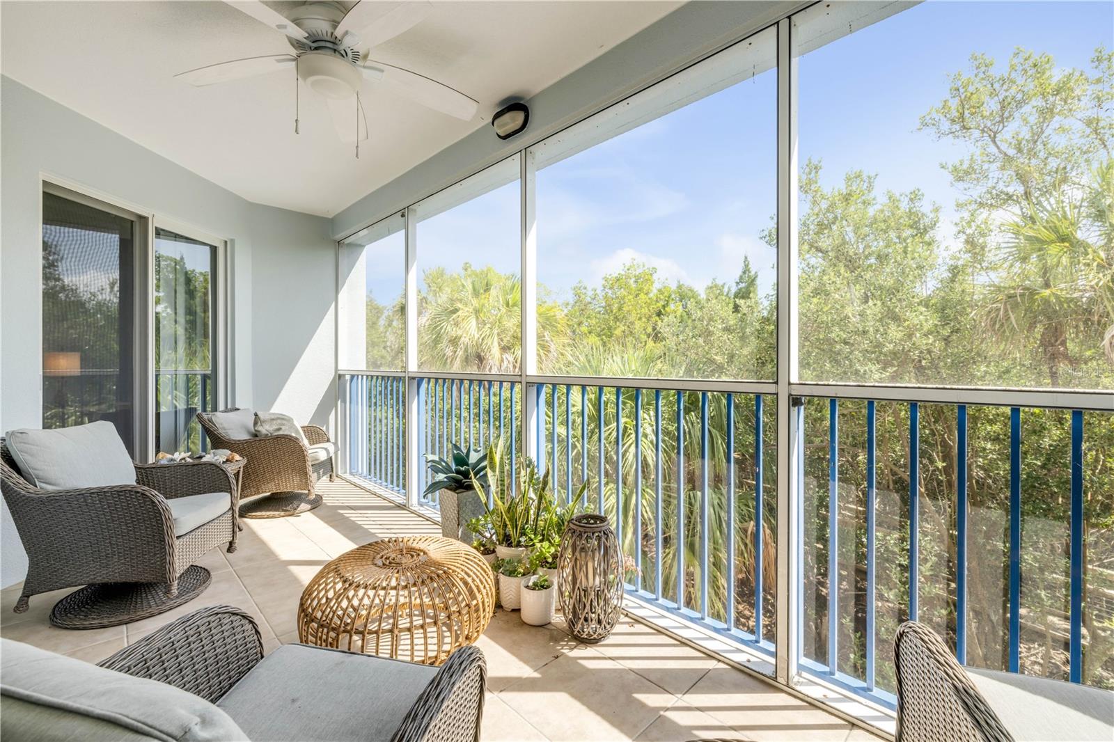 Image 36 of 74 For 5300 Atlantic Avenue 16-205