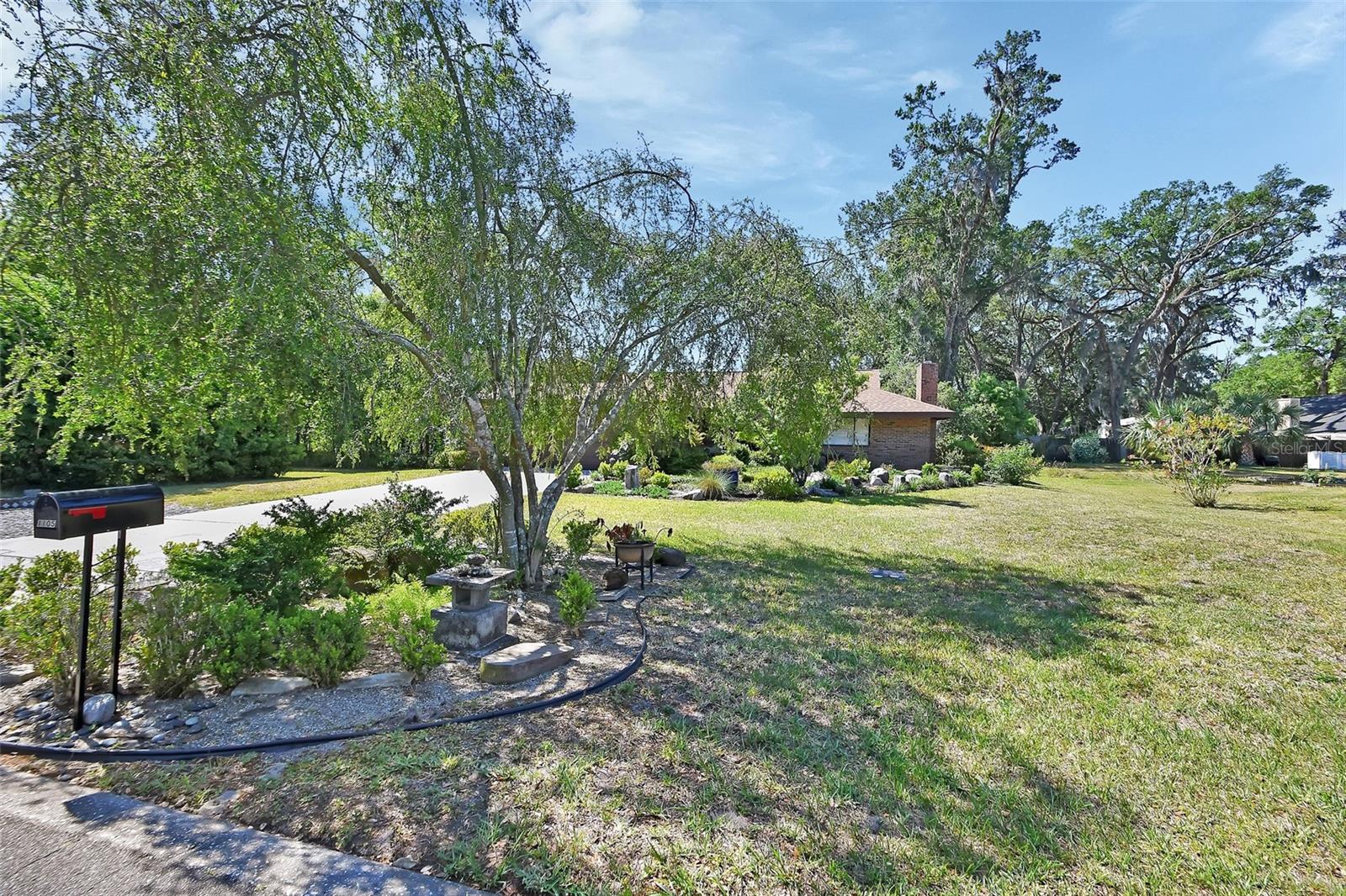 Image 26 of 32 For 1105 Burgoyne Road